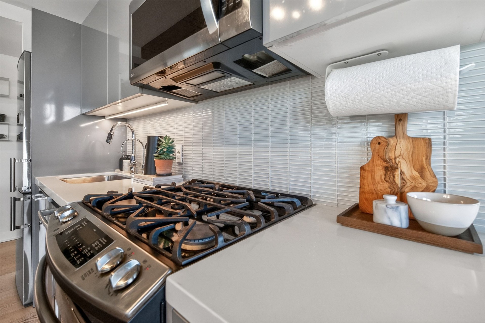 Gas cooktop and tile backsplash detail