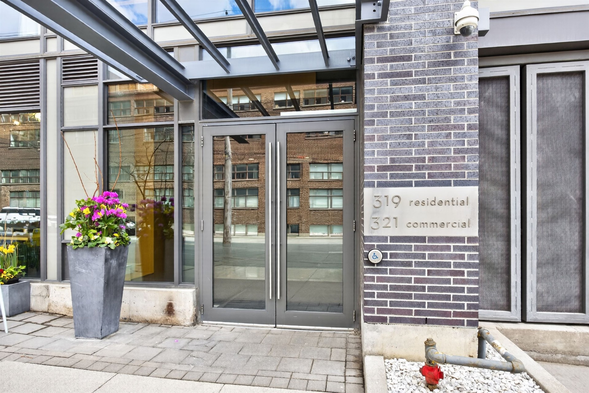 319 residential entrance at Work Lofts